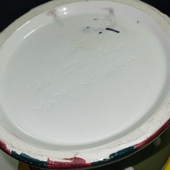 Vintage 1997 CBK Ltd, Elegant/Playful Rose Hand-painted Handled Ceramic Pitcher - Picture 9 of 13